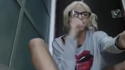 sheboy cam girl