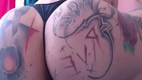 biggest wazoo butthole Wobbling On cam