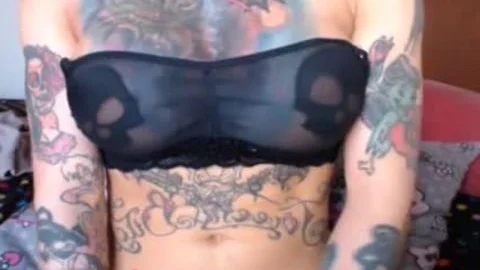 Very Freaky tranny Vampire