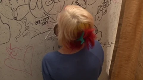 Devil's Tgirls: Facial Fun with Two Ts Girls