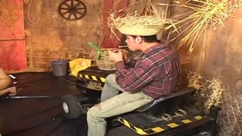 ladyman FOOD plow - Scene 1