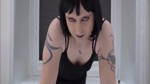 Lara dark