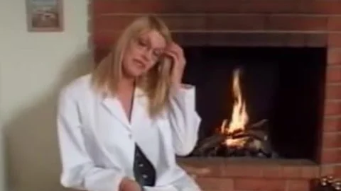 blonde Doctor this guylps this guyr Patient To Recover