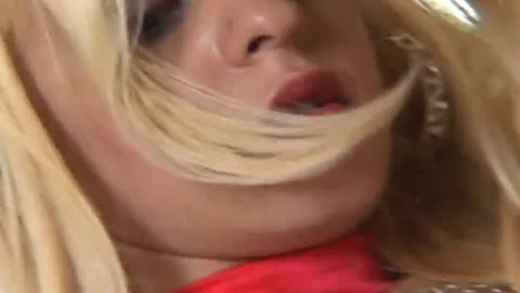 shemale teen Nurse Giovanna