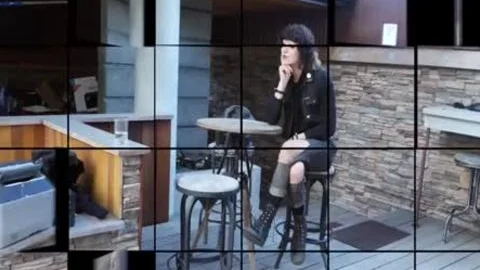 Coffee Shop ladyboy