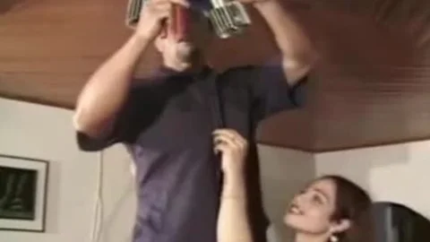 Repair man bonks A shemale