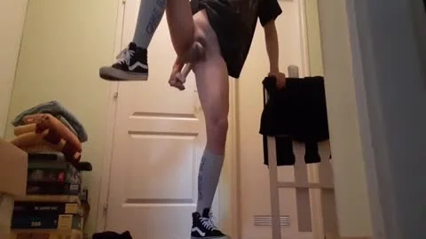 Sporty Femboy Trains Herself painfully