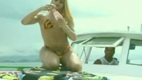Sunbathing tranny gets Smashed On The Yacht