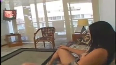 pleasant Dolly can't live without unsubmissive cock