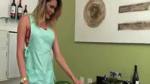 t-girl Bella Atrix Stuffs Vegetables Up Her wazoo