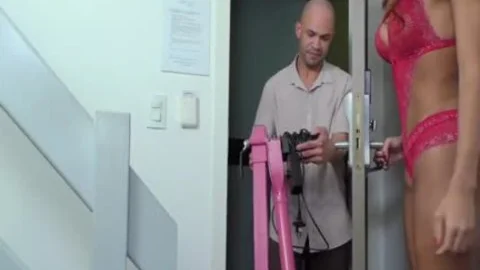 'large Tittied Ginger shelady Jean Gray gets Creampied By A Sex Machine Expert'